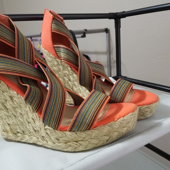 ALDO wedges - Picture 4 of 5